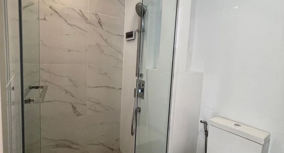 For rent 1 bed condo in Phra Khanong, Bangkok