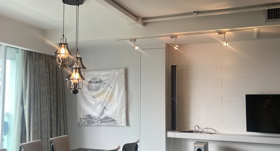 For rent 2 bedrooms condo in Pathum Wan, Bangkok