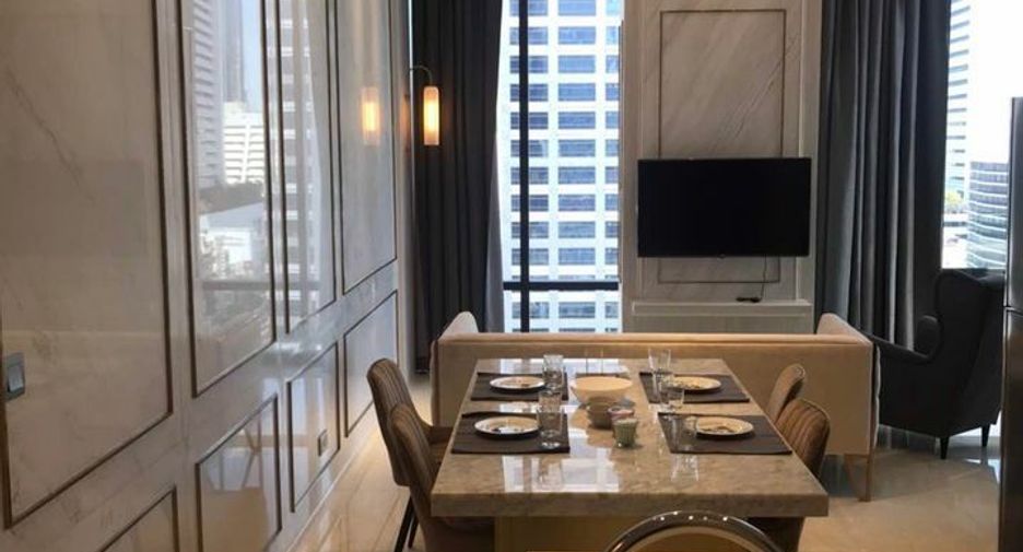 For rent 2 bedrooms condo in Bang Rak, Bangkok