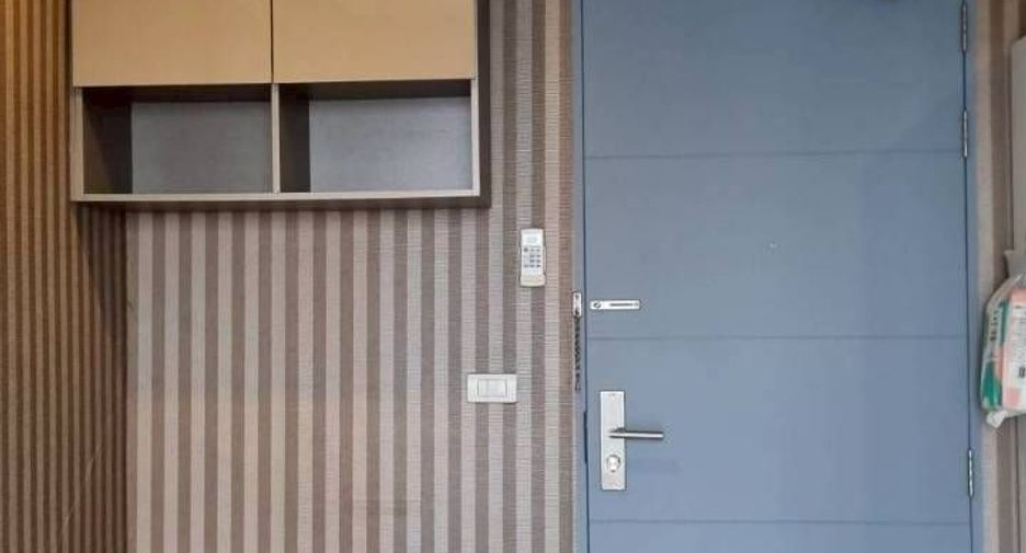Condo en alquiler de 2 habitaciones en Phra Khanong, Bangkok