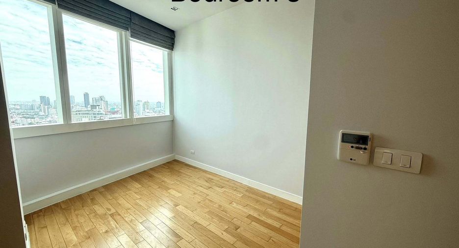 Condo en alquiler de 3 habitaciones en Khlong Toei, Bangkok