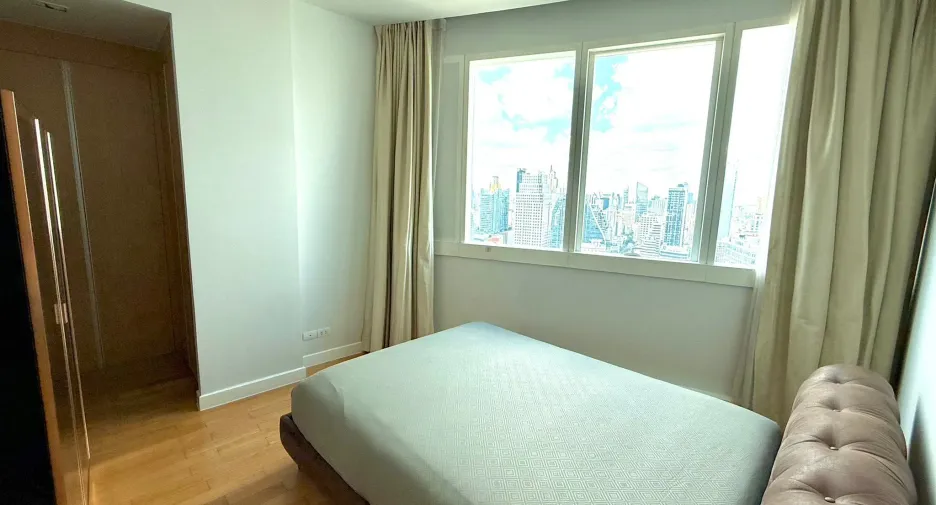 Condo en alquiler de 3 habitaciones en Khlong Toei, Bangkok