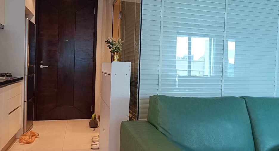For rent studio condo in Pathum Wan, Bangkok