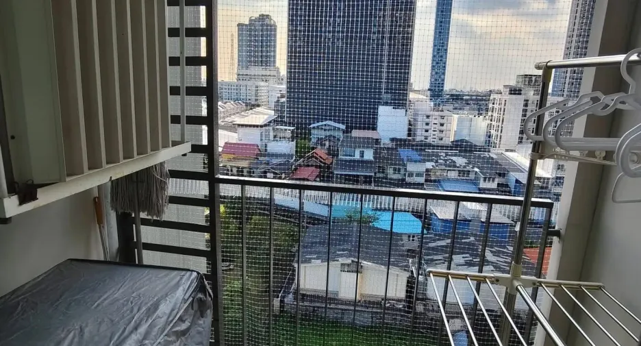 For rent 1 bed condo in Watthana, Bangkok