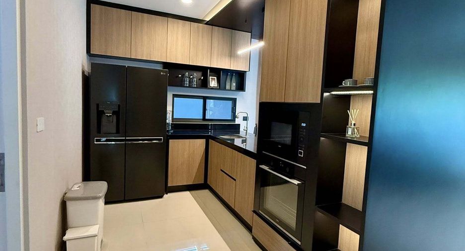ให้เช่า 4 ห้องนอน บ้านเดี่ยว ใน บางกะปิ, กรุงเทพฯ