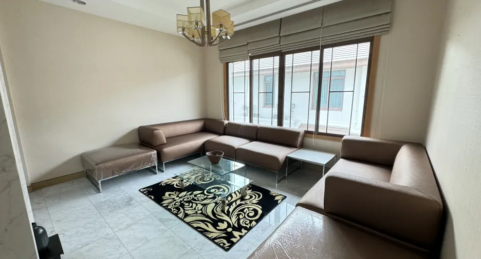 For rent 3 bedrooms house in Suan Luang, Bangkok