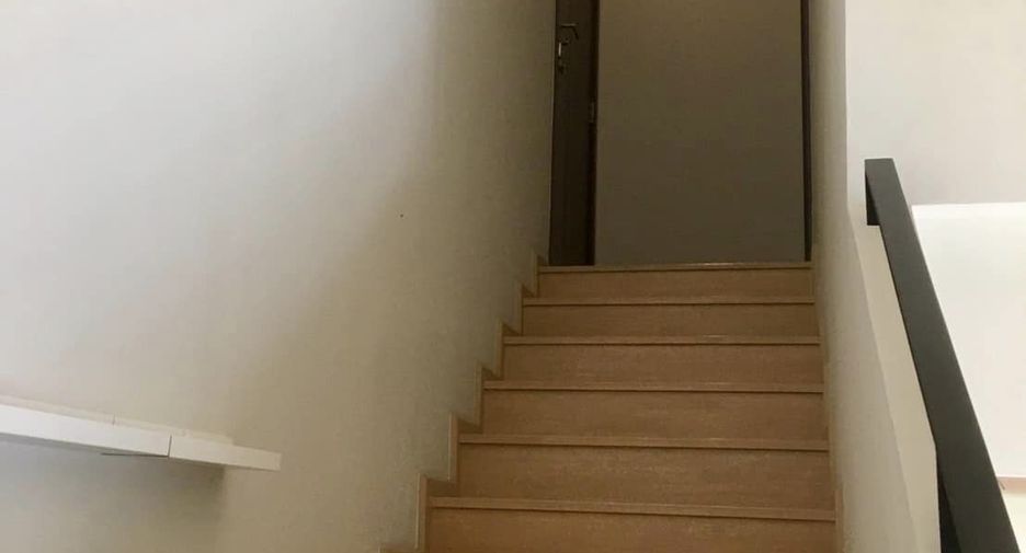 Wohnung zur Miete mit 2 Zimmer in Pathum Wan, Bangkok