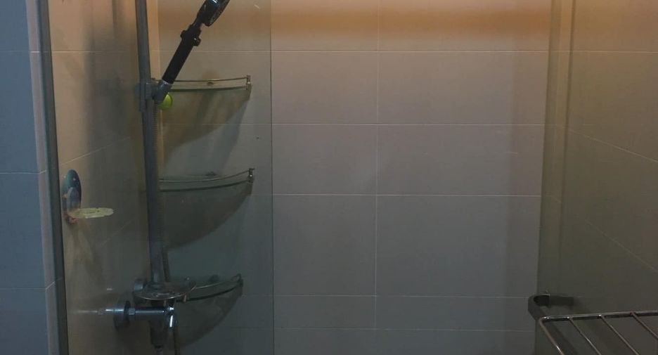 Wohnung zur Miete mit 2 Zimmer in Pathum Wan, Bangkok