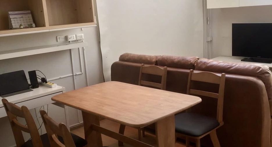 Wohnung zur Miete mit 2 Zimmer in Pathum Wan, Bangkok