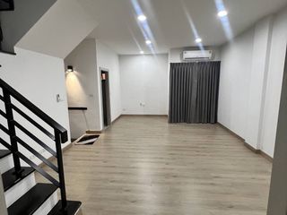 For rent office in Lat Phrao, Bangkok