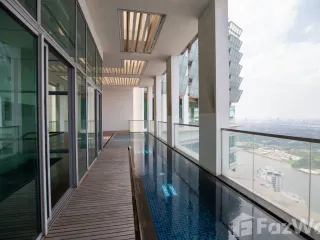À louer 4 chambres condo à Yan Nawa, Bangkok