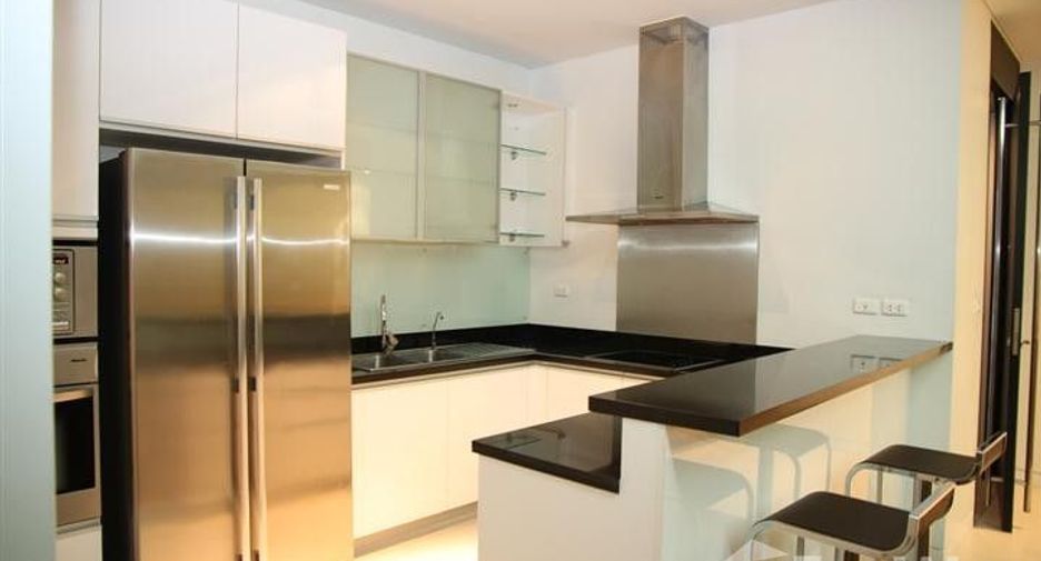 Condo en alquiler de 2 habitaciones en Khlong Toei, Bangkok