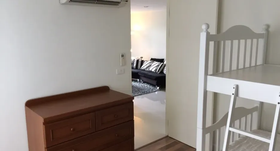 For rent 2 bedrooms condo in Phaya Thai, Bangkok