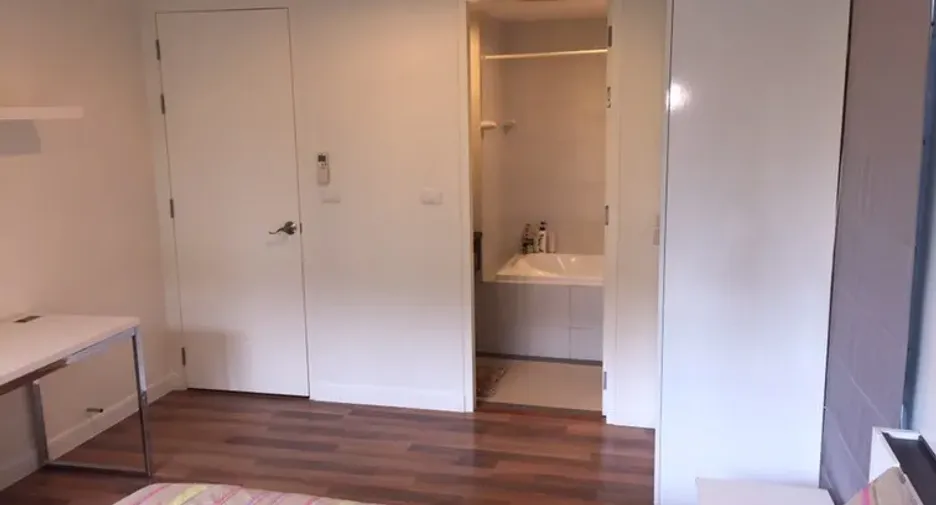 For rent 2 bedrooms condo in Phaya Thai, Bangkok