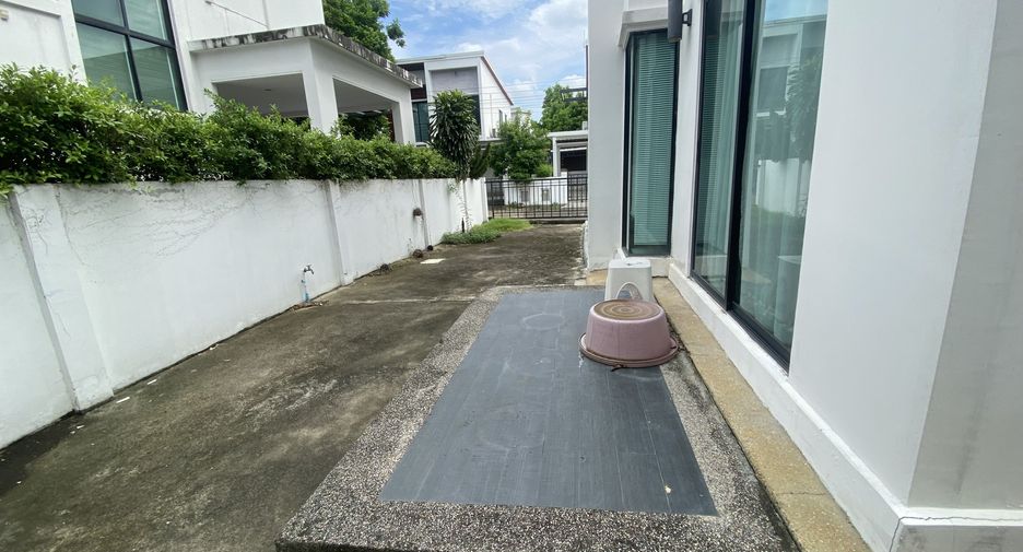 For rent 3 ベッドルーム house in Prawet, Bangkok