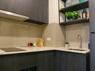 Wohnung zur Miete mit 2 Zimmer in Huai Khwang, Bangkok