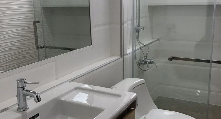 Wohnung zur Miete mit 3 Zimmer in Sathon, Bangkok