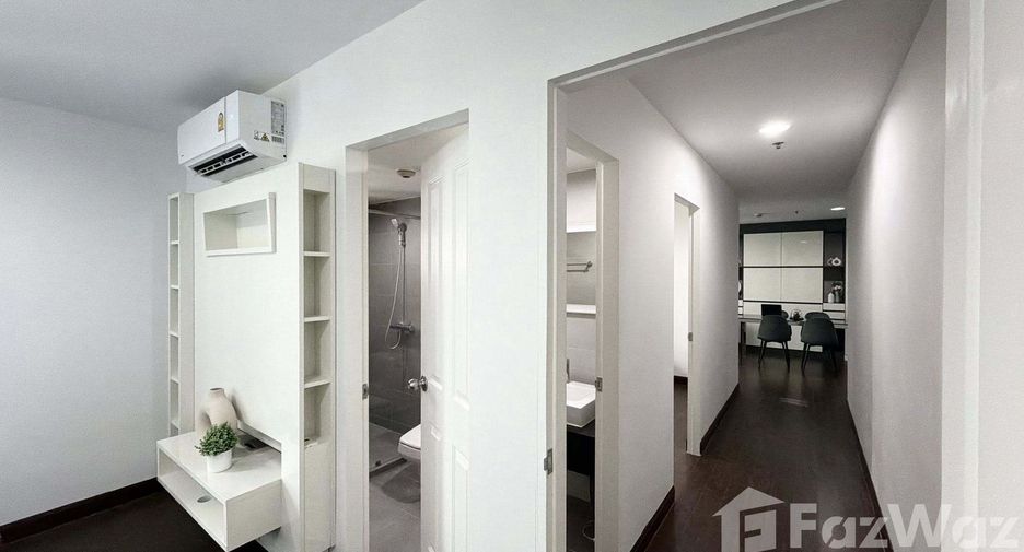 À louer 2 chambres condo à Huai Khwang, Bangkok