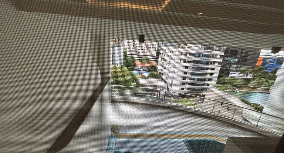 Condo en alquiler de 3 habitaciones en Khlong Toei, Bangkok