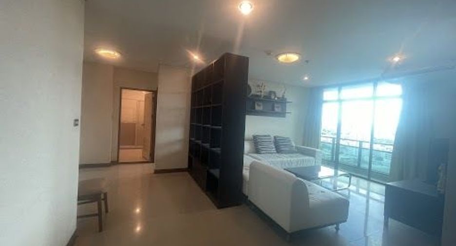 For rent 2 bedrooms condo in Sathon, Bangkok