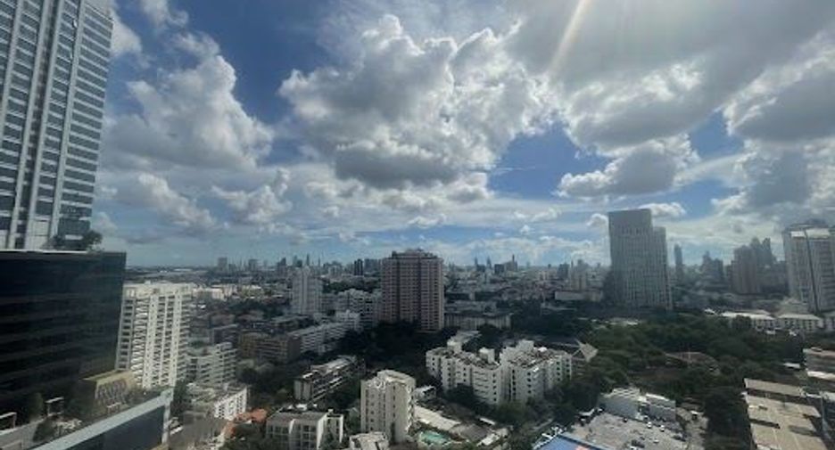 For rent 2 bedrooms condo in Sathon, Bangkok