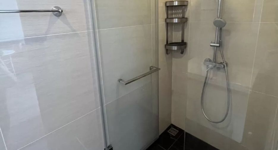 For rent studio condo in Khlong Toei, Bangkok