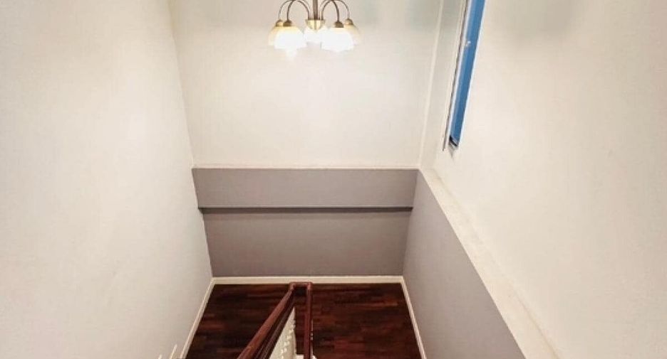 Reihenhaus zur Miete mit 4 Zimmer in Yan Nawa, Bangkok