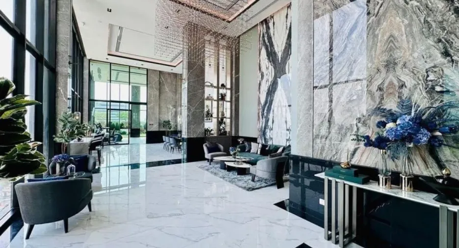 For rent 1 bed condo in Phaya Thai, Bangkok