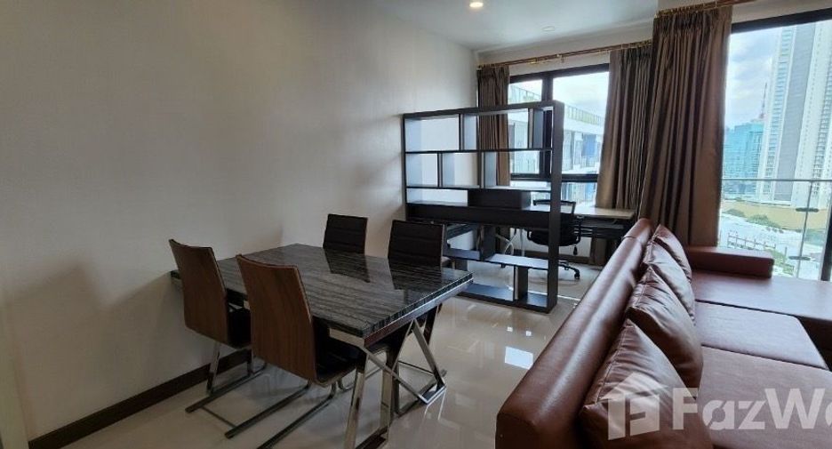 Condo en alquiler de 2 habitaciones en Khlong San, Bangkok
