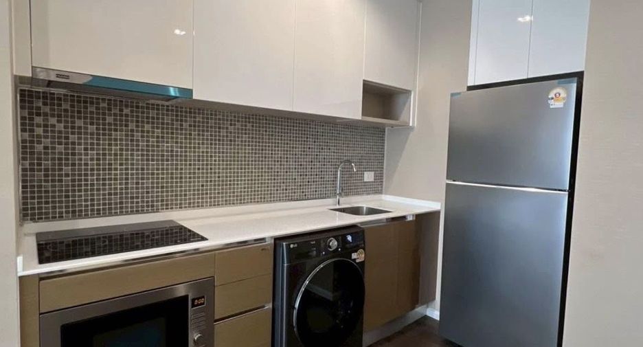 For rent 2 bedrooms condo in Chatuchak, Bangkok