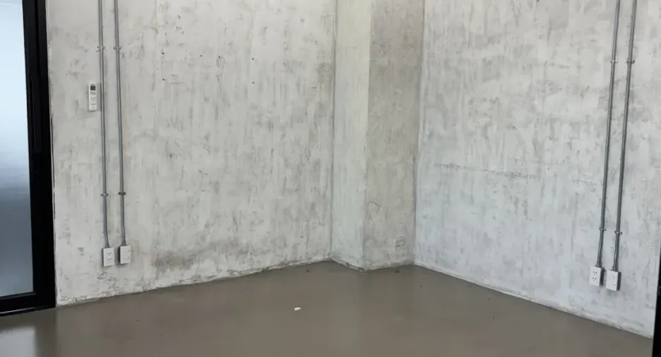 For rent office in Khlong Toei, Bangkok