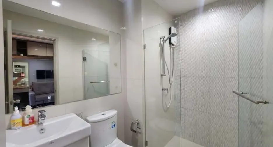 Condo en alquiler de 1 habitaciones en Khlong Toei, Bangkok