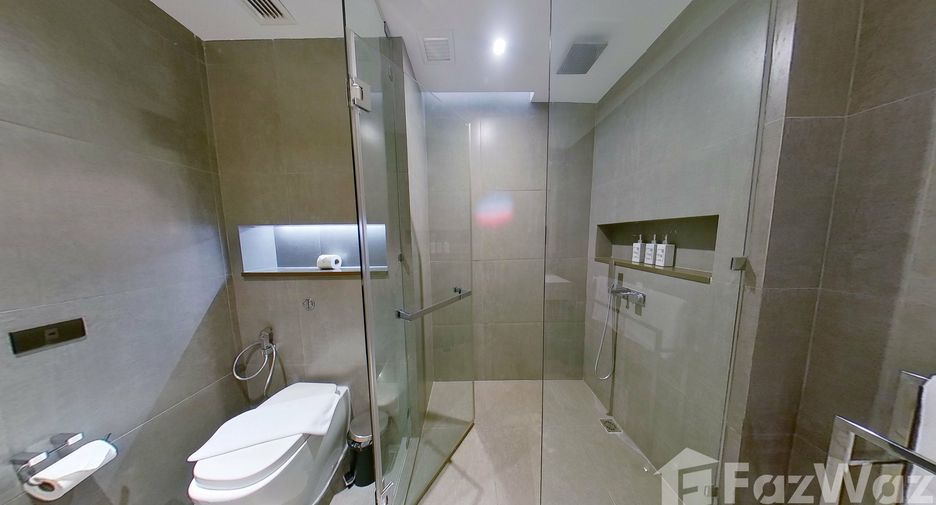 Condo en alquiler de 3 habitaciones en Sathon, Bangkok