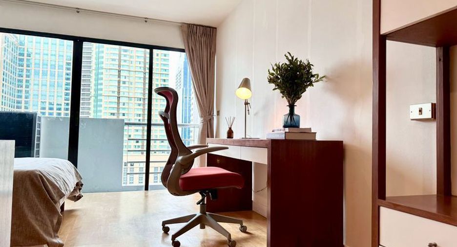 À louer studio condo à Pathum Wan, Bangkok