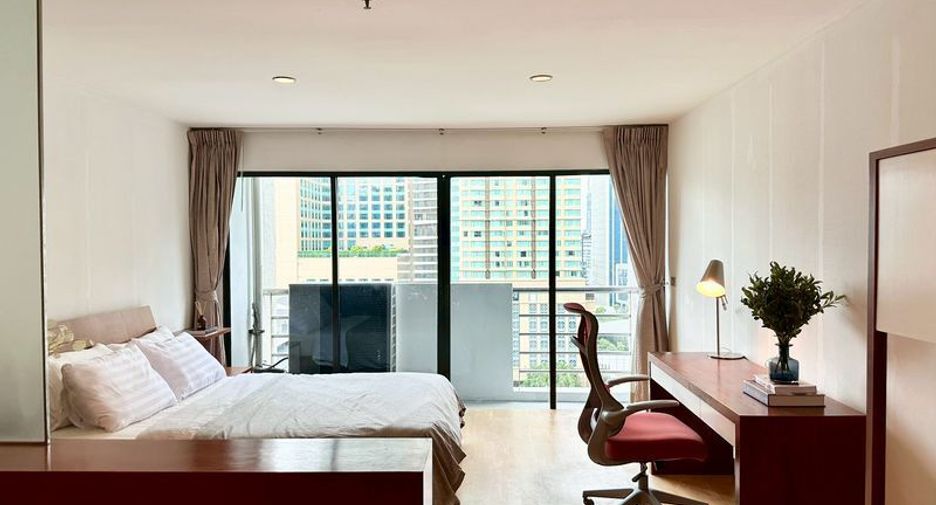 À louer studio condo à Pathum Wan, Bangkok