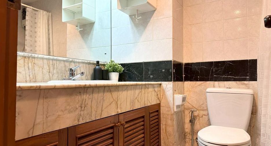 À louer studio condo à Pathum Wan, Bangkok