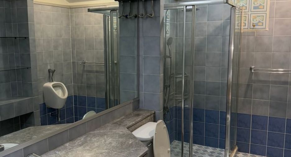 For rent 3 bedrooms house in Bang Kapi, Bangkok