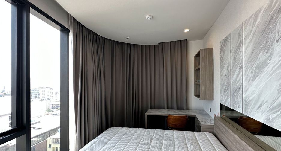 For rent 2 bedrooms condo in Ratchathewi, Bangkok