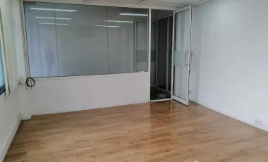 Oficina en alquiler en Sathon, Bangkok