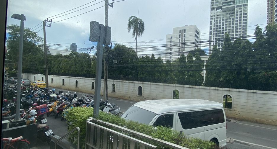 Local comercial en alquiler en Watthana, Bangkok
