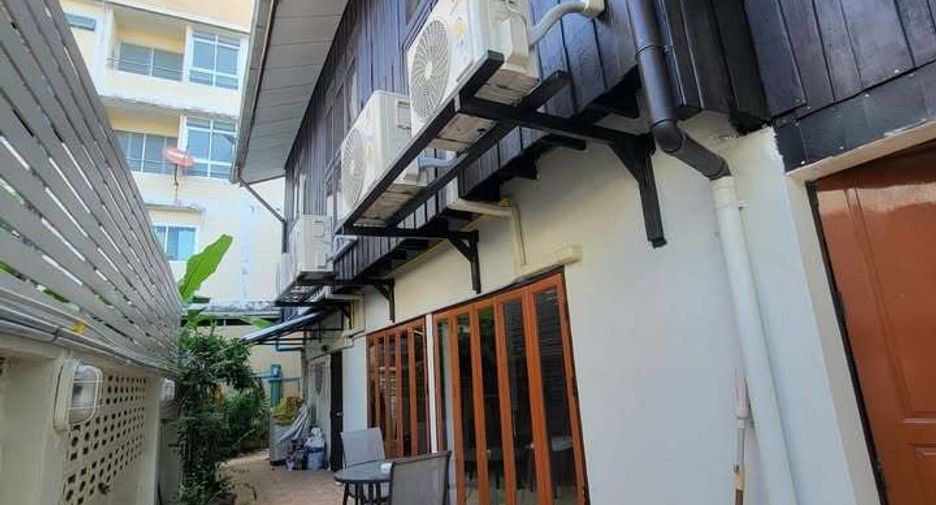 出租 3 卧室 独立屋 在 Din Daeng, 曼谷