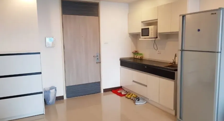 For rent 1 bed condo in Ratchathewi, Bangkok
