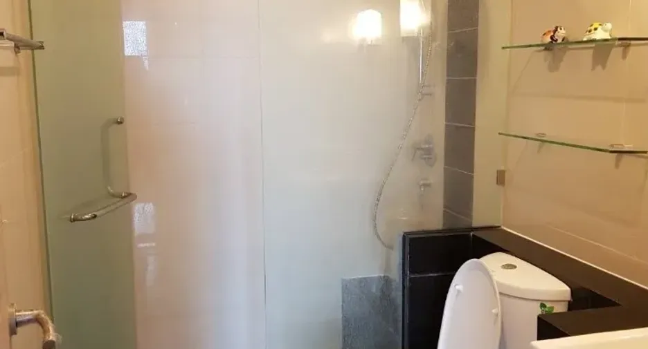 For rent 1 bed condo in Ratchathewi, Bangkok
