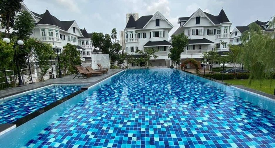 For rent 4 ベッドルーム house in Bang Na, Bangkok