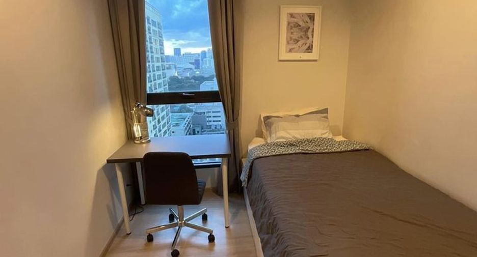 For rent 2 bedrooms condo in Ratchathewi, Bangkok