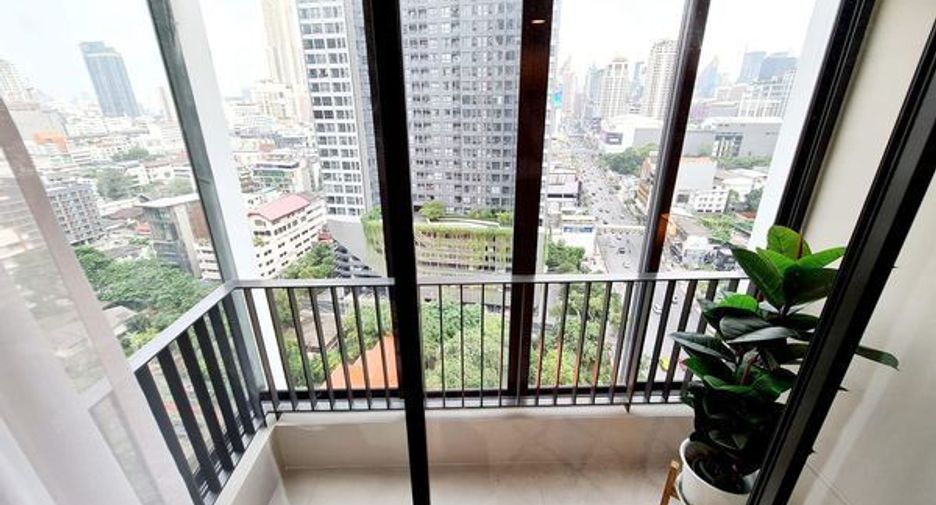 For rent 2 bedrooms condo in Ratchathewi, Bangkok