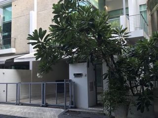 Reihenhaus zur Miete mit 4 Zimmer in Chatuchak, Bangkok