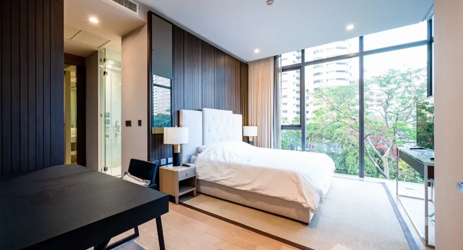 À louer 3 chambres condo à Khlong Toei, Bangkok