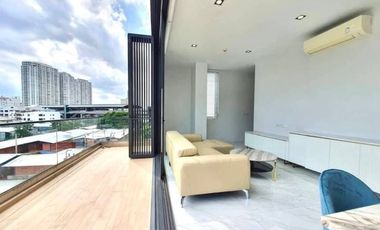 For rent 4 bedrooms condo in Chatuchak, Bangkok