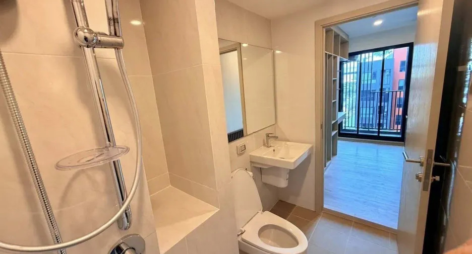 For rent studio condo in Bang Na, Bangkok